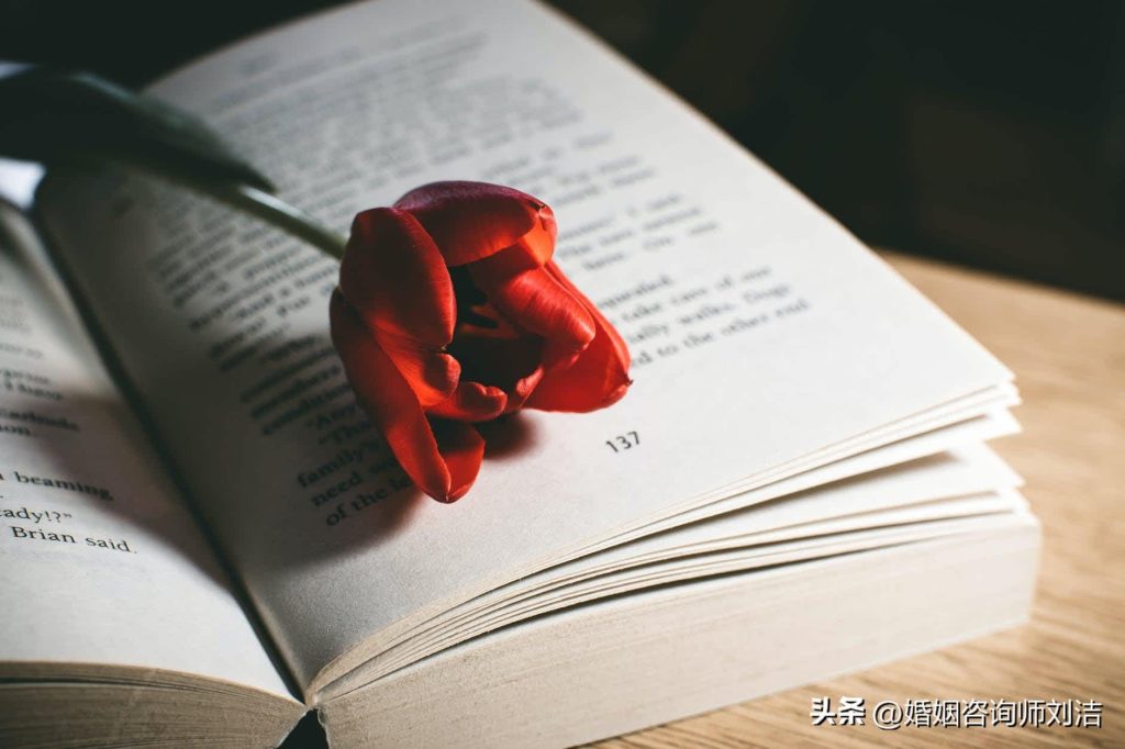 男人和你“假分手”的表現：別當真，他其實深愛著你
